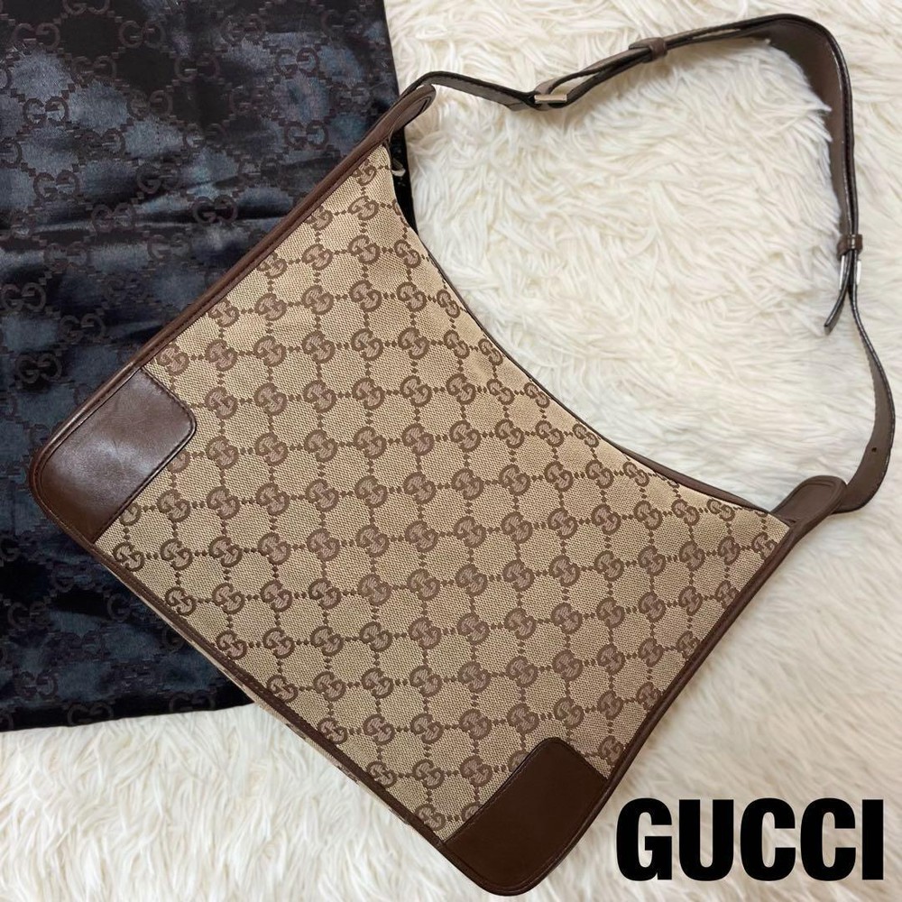 GUCCI Vintage GG Logo Canvas Leather Crossbody Shoulder Bag in Brown