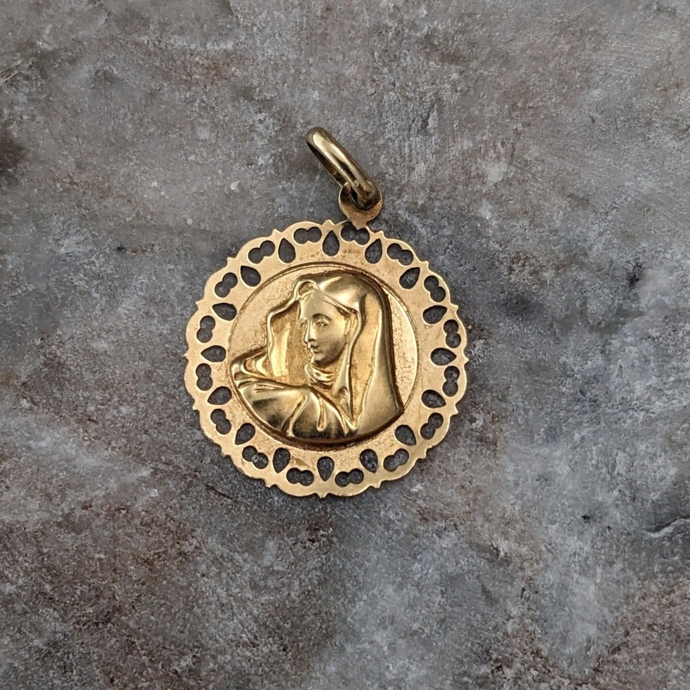 Vintage 14k Yellow Gold Virgin Mary Medallion Charm Pendant