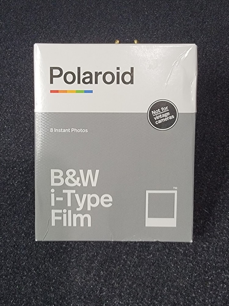 Polaroid B&W I-Type Film (8 Photos) Black White New Never Opened