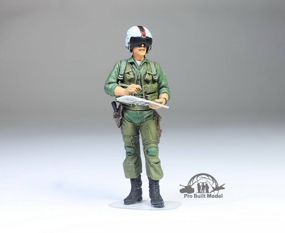 PreSale USAF Fighter Pilot for A-10, F-16, F-18, F-22 1:32 Pro Built Model-image