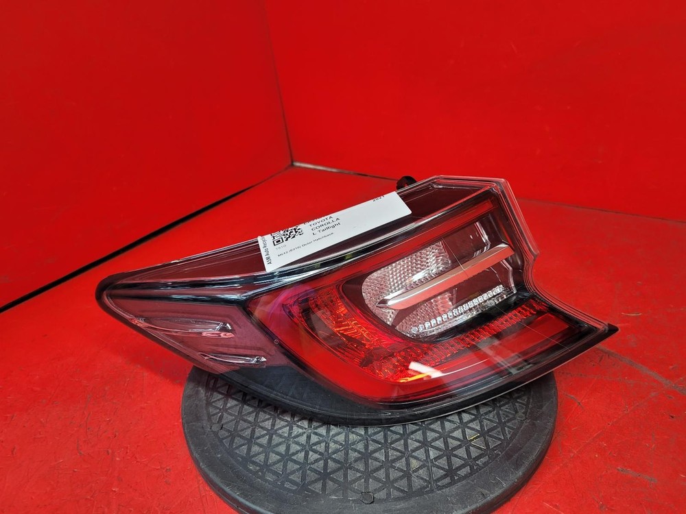TOYOTA COROLLA OUTER TAIL LIGHT PASSENGER SIDE NEARSIDE LH 2021