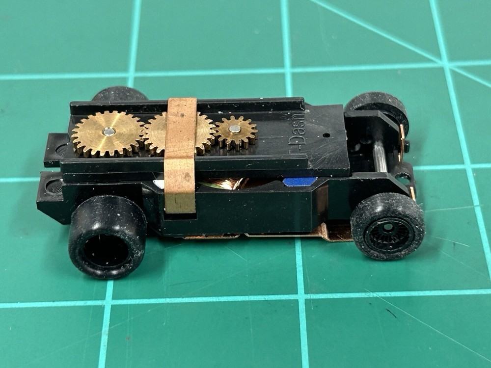 Fray Legal Chassis Dash Gen 2  T-jet Style Chassis Works On AFX & Aurora Track