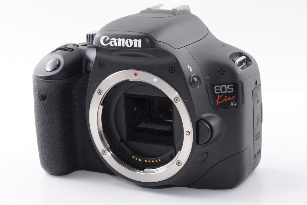 Canon EOS Kiss X4 Digital SLR Camera Body with N.MINT Condition 4900 Shots Japan Model h11702