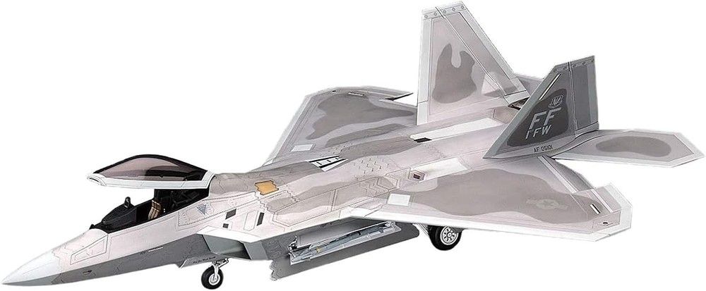 Hasegawa 1/48 US Air Force Air Superiority Fighter F-22 Raptor PT45 From Japan