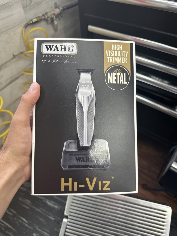 Wahl Hi-Viz All Metal Cordless Trimmer with Extra Wide T-Blade, #3023699.