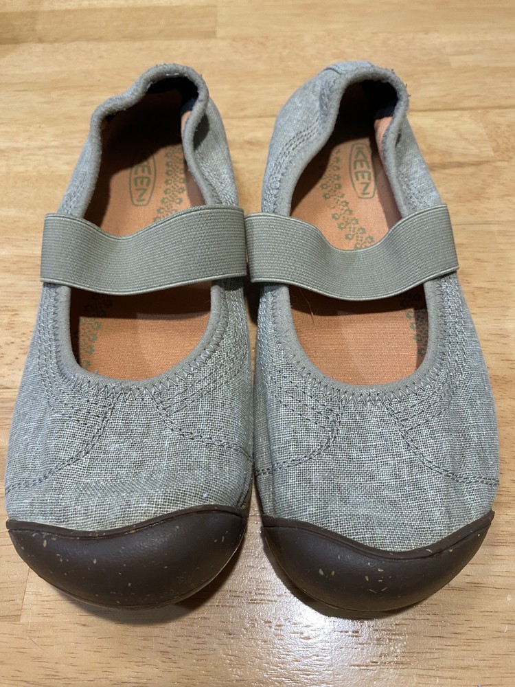 KEEN Sienna Women's Size 8.5 Slip-On Canvas Comfort Shoes Beige Medium Width