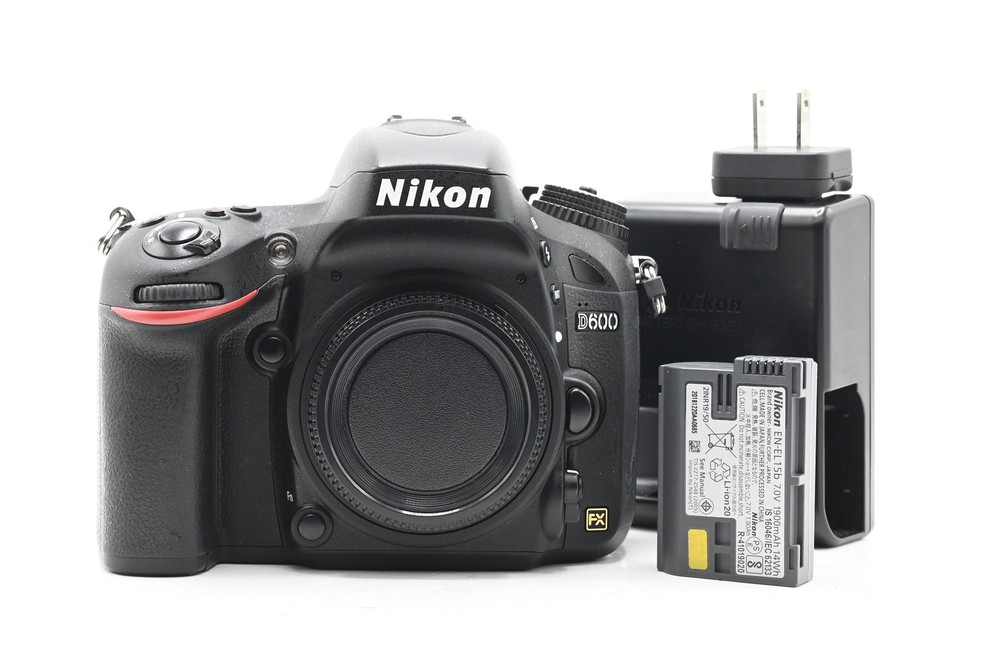 Nikon D600 24.3MP Digital SLR Camera Body #184