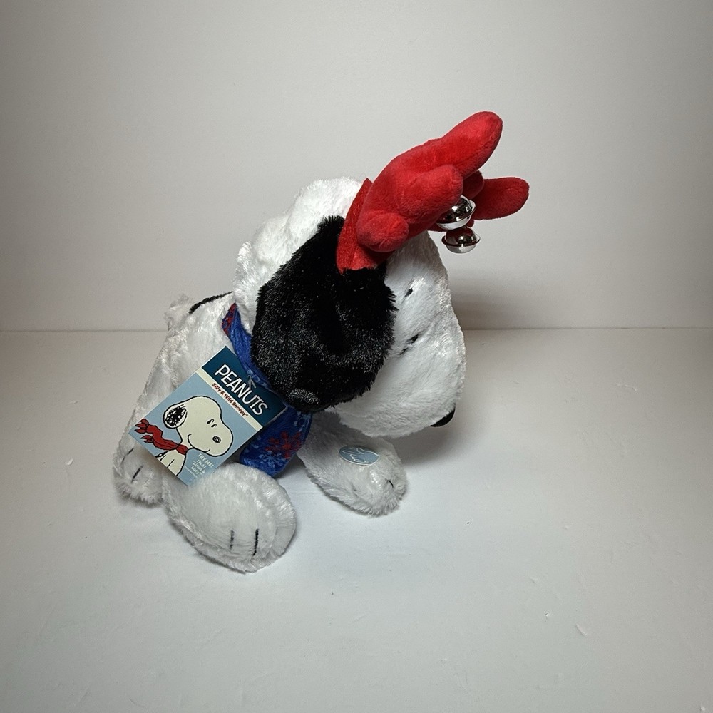 NEW Winter Peanuts SILLY & WILD SNOOPY Musical Animated Plush Bells Antlers
