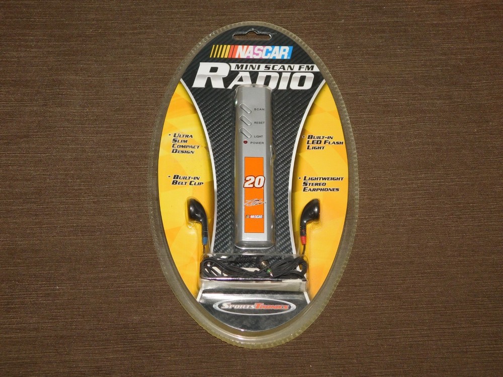 SOUVENIR RACE CAR 2006 SPORTS TRONICS NASCAR MINI SCAN FM RADIO TONY STEWART 20