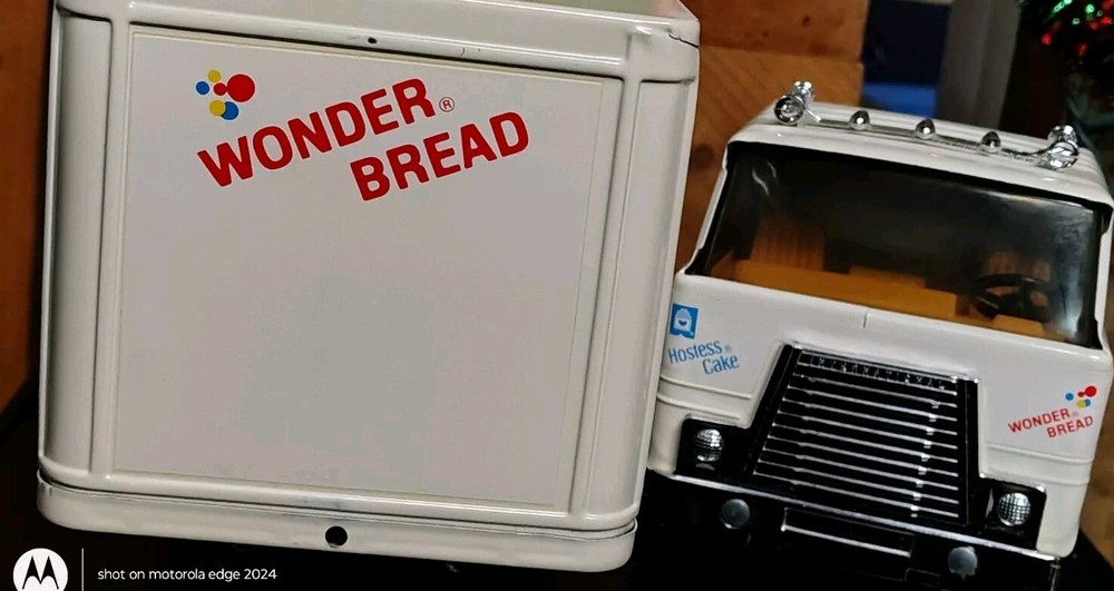 Vintage ERTL Metal Toy Semi Truck Hostess/Wonder Bread