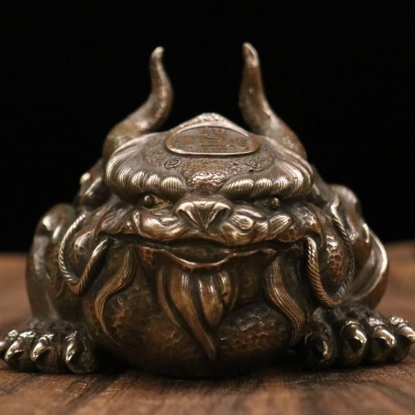 Brass Jin Chan Toad Figurine Dragon King Three Leg Toad Home Car Decor Tea Pet