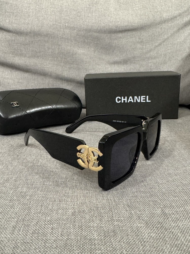 Chanel Vintage Black Sunglasses Regular Fit Includes Box & Case