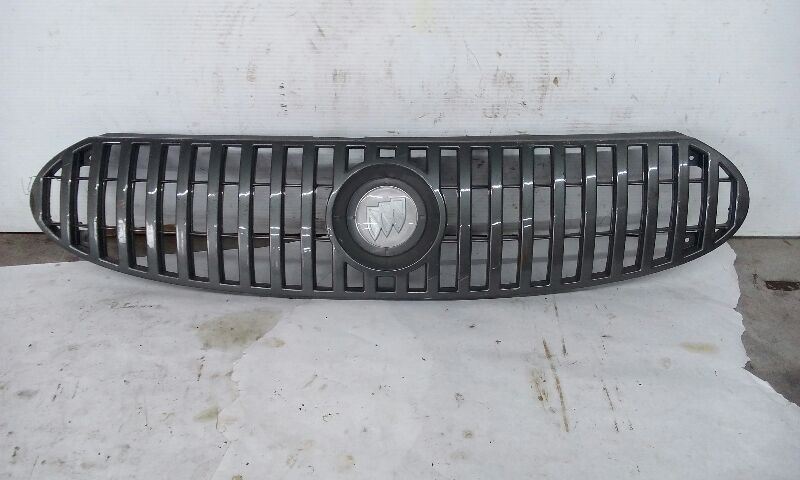 02-05 Buick Rendezvous Grille Without Custom Bumper