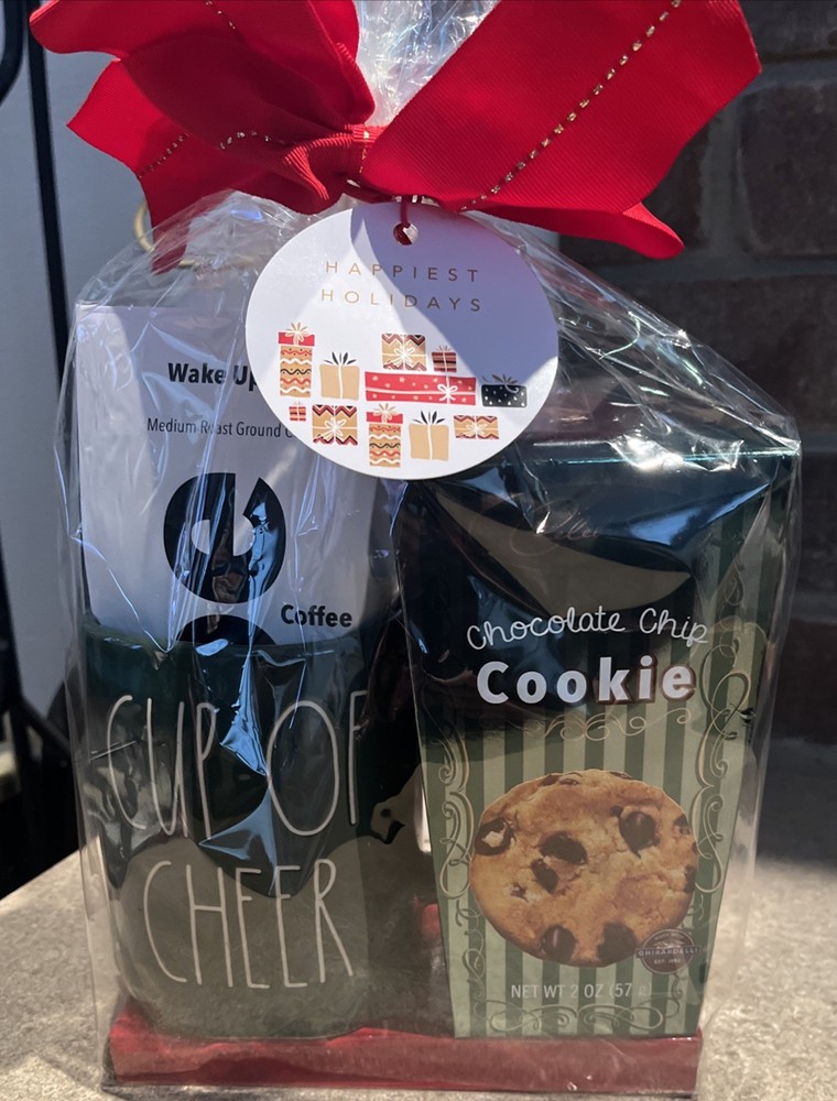 Happiest Holidays Gift Basket Cookies Coffee Mug & Coffee NEW