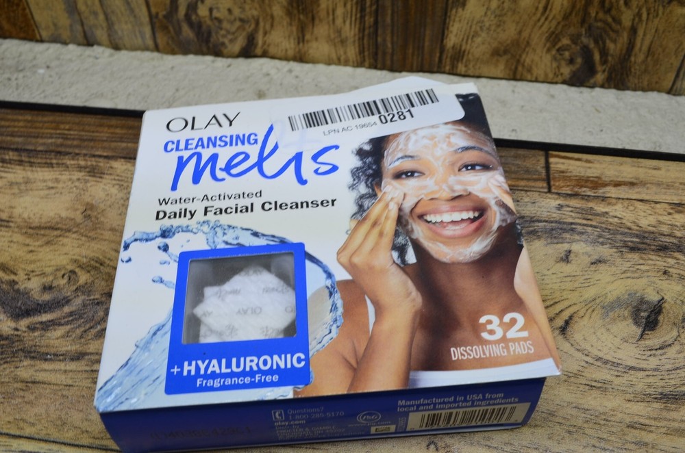 Hyaluronic Water-Activated Cleansing Melts Daily Facial Cleanser 32 Count