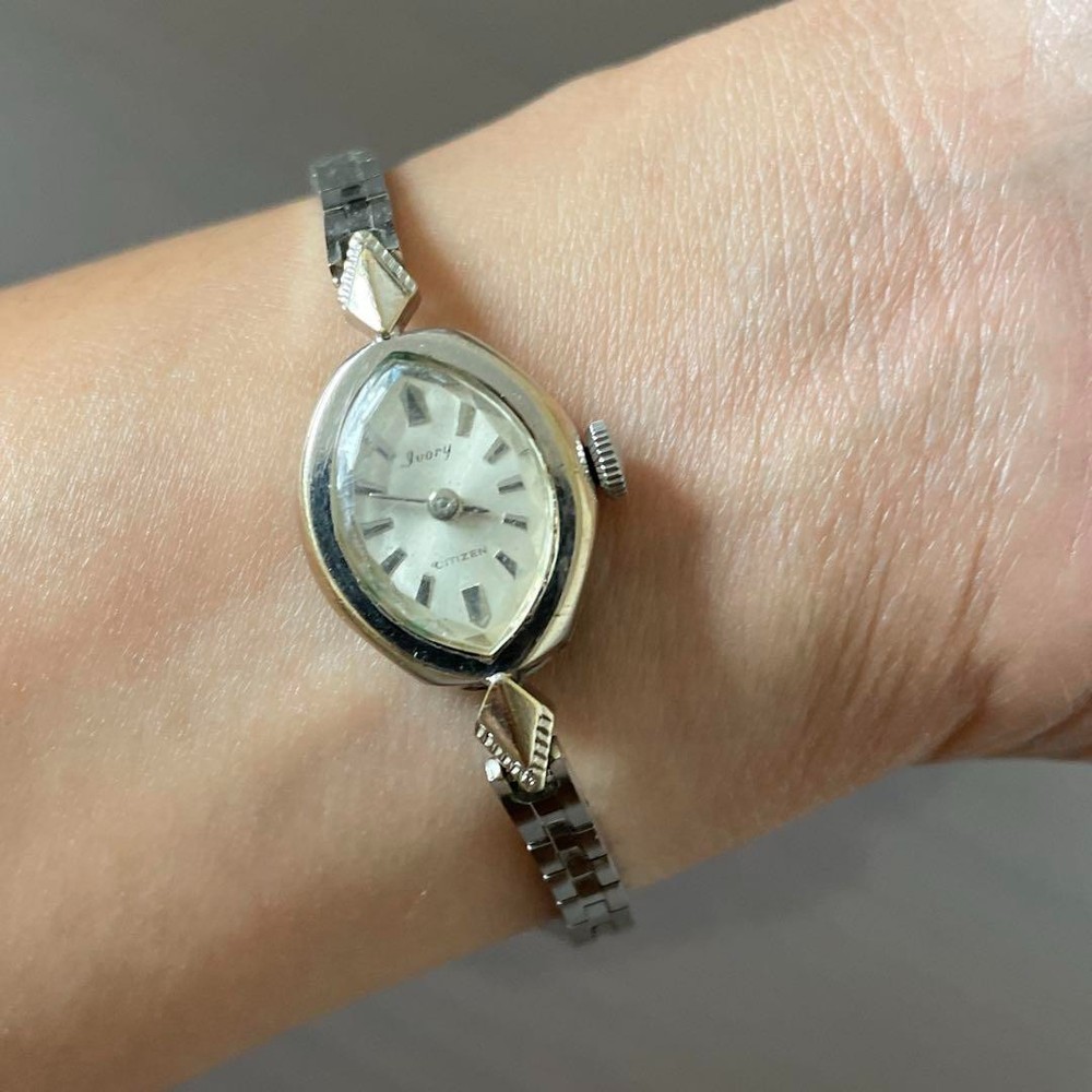 Vintage Ivory Citizen Manual Winding Wristwatch Classic Timepiece