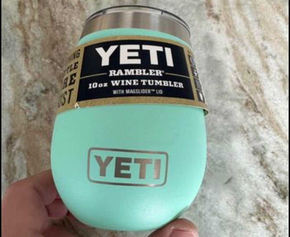 YETI Rambler 10 oz Wine Tumbler - SEAFOAM - with Black MagSlider Lid - NEW