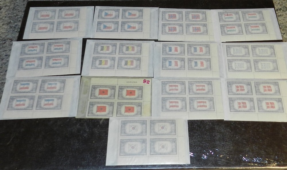 Unused Stamp lot Scott #909 - 921 Overrun Countries of World War II Set