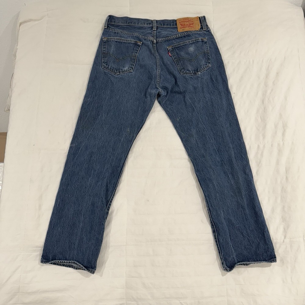 Levis 501 Jeans Men’s FITS 34x30 Blue Distressed Denim Wallet Worn In