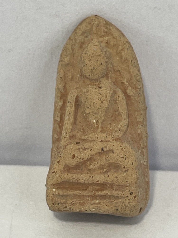 Thai Amulets Old Phra Rod