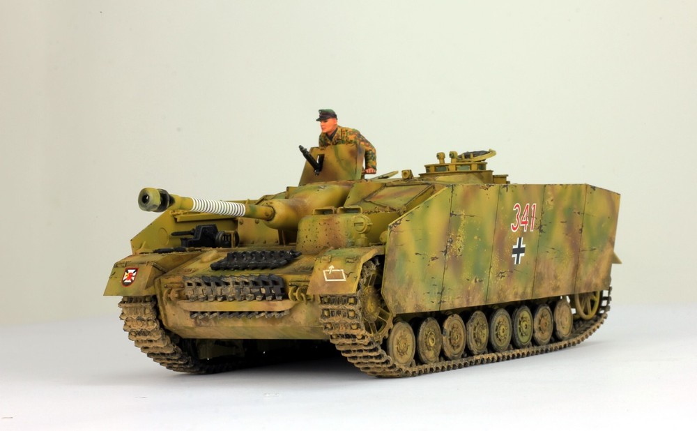 PreSale ProBuilt Model 1:35 German Sturmgeschutz Stug IV Early /w Crew WW2-image
