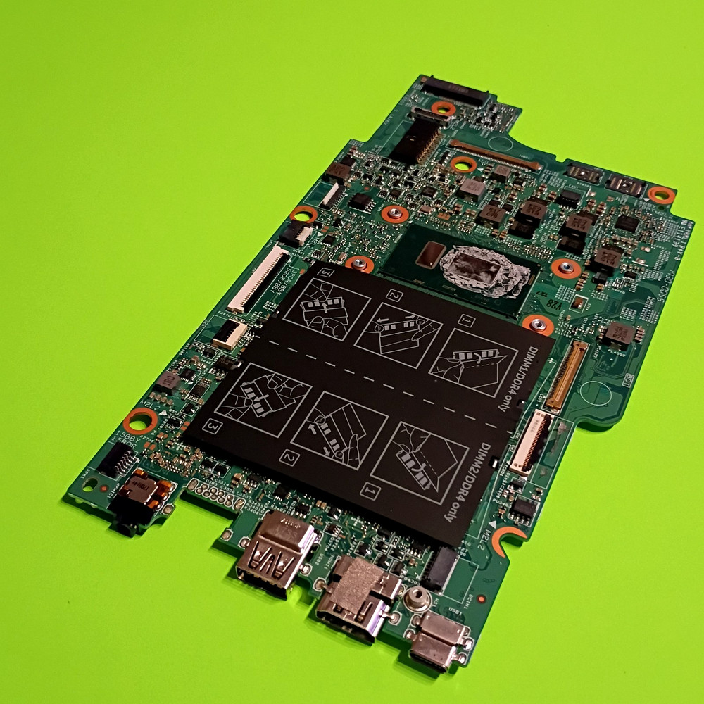 DELL INSPIRON 17 7773 17.3
