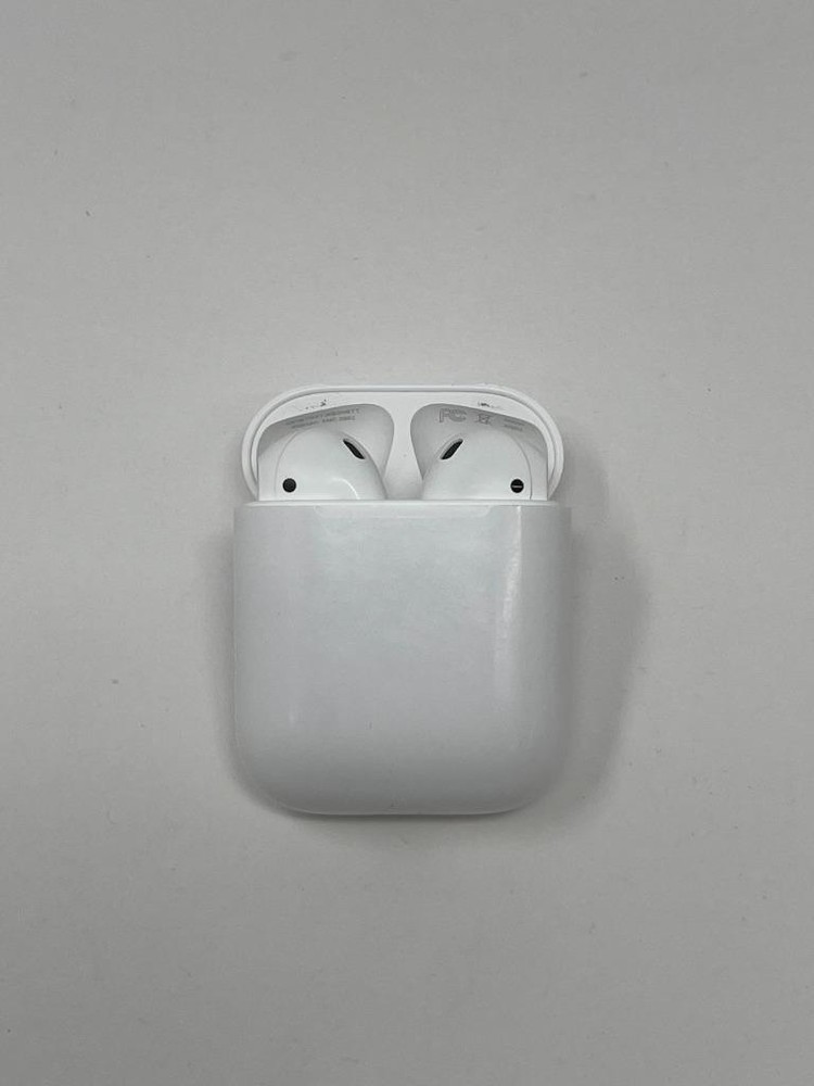 Faulty Apple AirPods MMEF2AM/A Right Earbud Only Model B0645