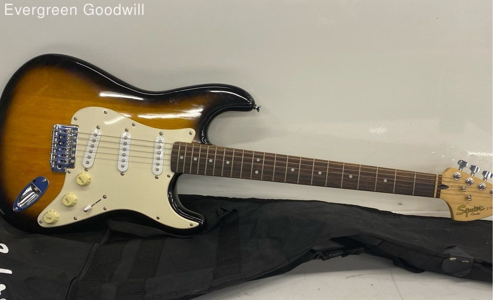 Squier by Fender Strat Electric Guitar Affinity Series Black w/ Gig Bag