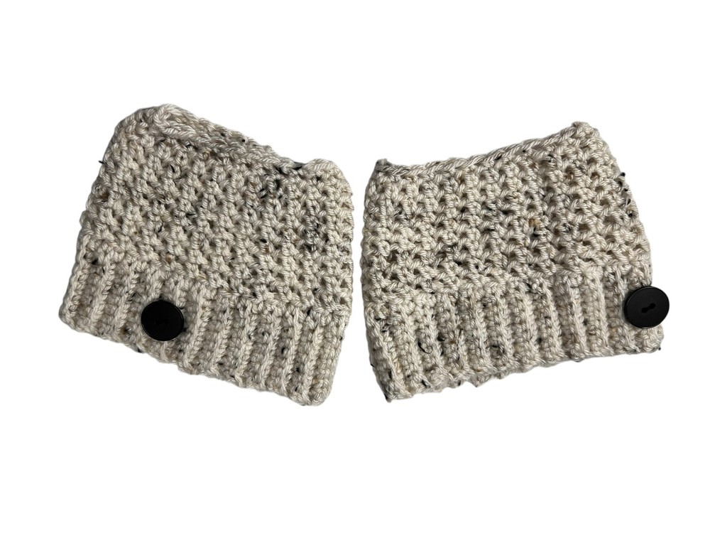 Boot Cuffs Hand Knit Boot Toppers Leg Warmers Beige Tan Chunky Knit Buttons NEW