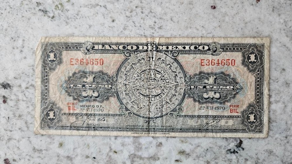 Mexico 1 Pesos Banknote - Paper Money Currency Bill Note - 1970 - Circulated