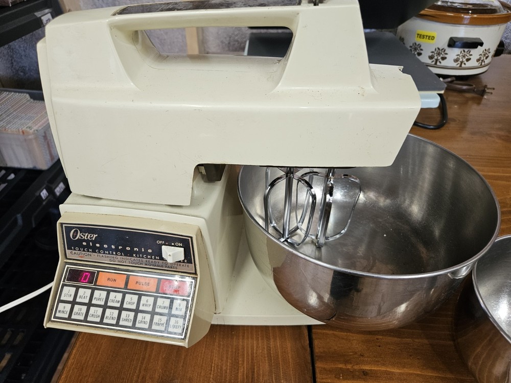 VTG Oster Regency Kitchen Center 1970s 1980s 16 Speed Multi-Use Machine