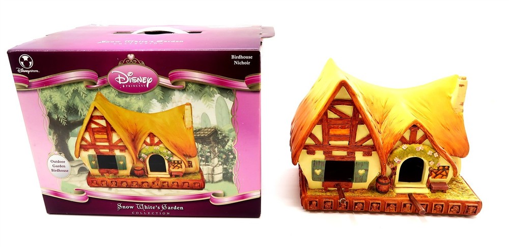 Disney Store SNOW WHITE'S GARDEN BIRDHOUSE in Original Box 9.5