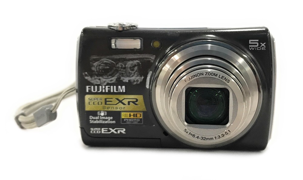 Fujifilm Finepix F200EXR 12MP Digital Camera with 5x Zoom and EXR Sensor
