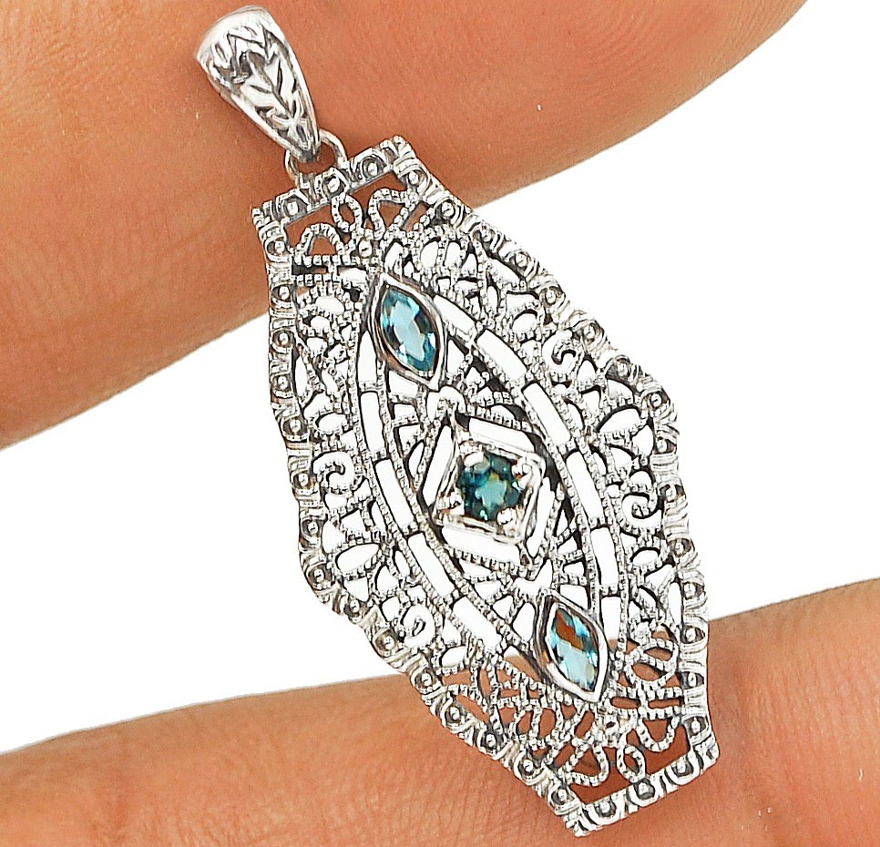 Natural Apatite 925 Solid Sterling Silver Victorian Style Pendant Jewelry