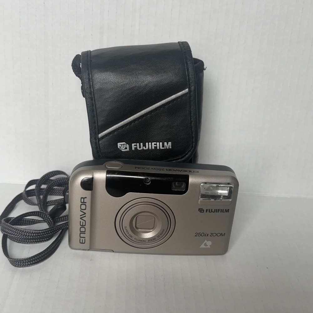 FUJIFILM Endeavor 250ix 25-55mm Zoom Film Camera with Case Untested