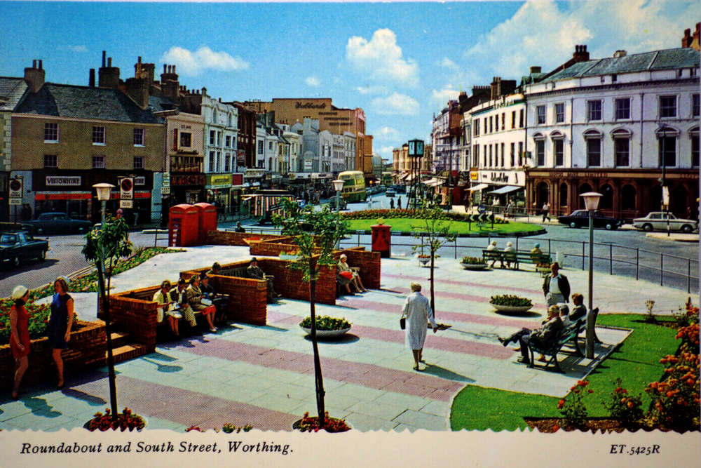 Postcard Worthing Roundabout and South Street Pavilion Theatre Promenade Sussex
