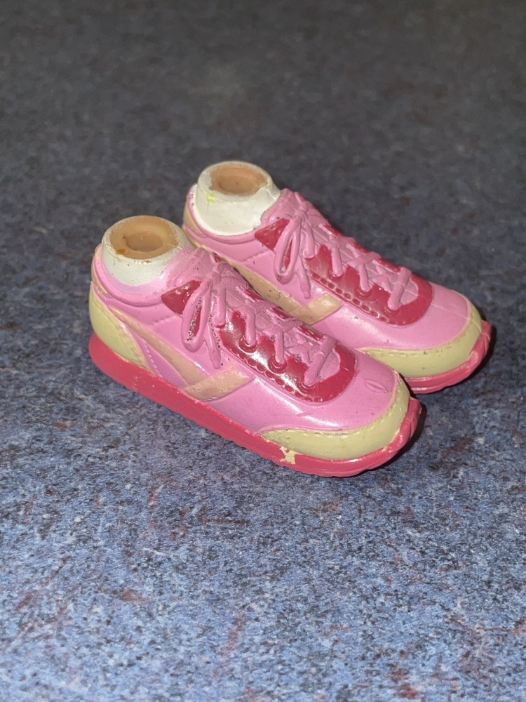 Bratz Yasmin Back To School Fashion Doll Shoes-image