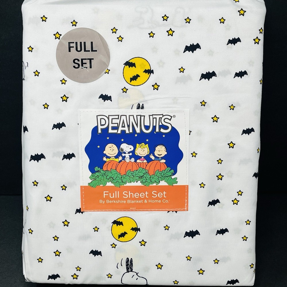 Snoopy Halloween Bedding Set with Bats Stars Ghosts and Full Moon Design