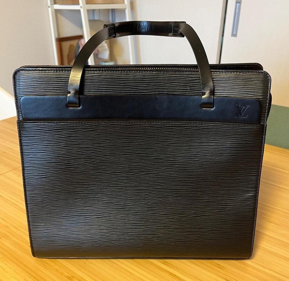 Louis Vuitton Croisette PM Epi Ladies Tote Bag From Japan