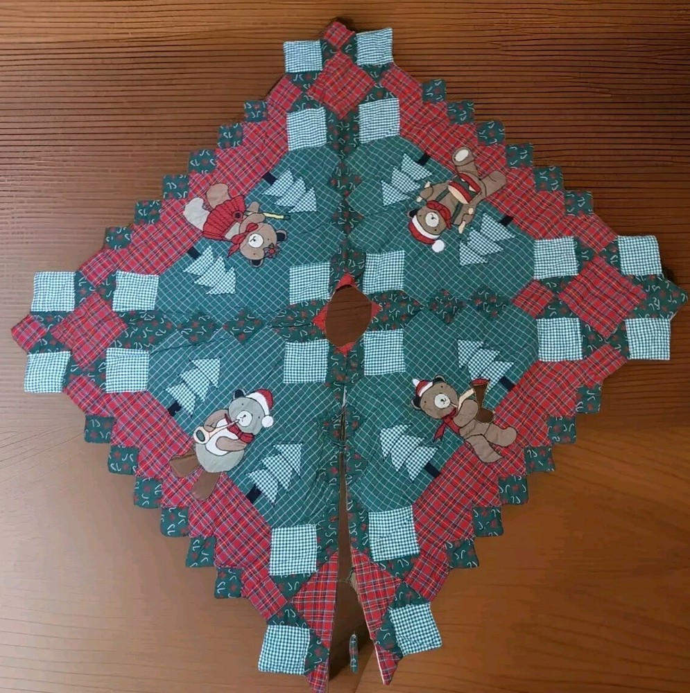 Vintage Quilted Teddy Bear Christmas Tree Skirt 33 Inch with Jagged Edges