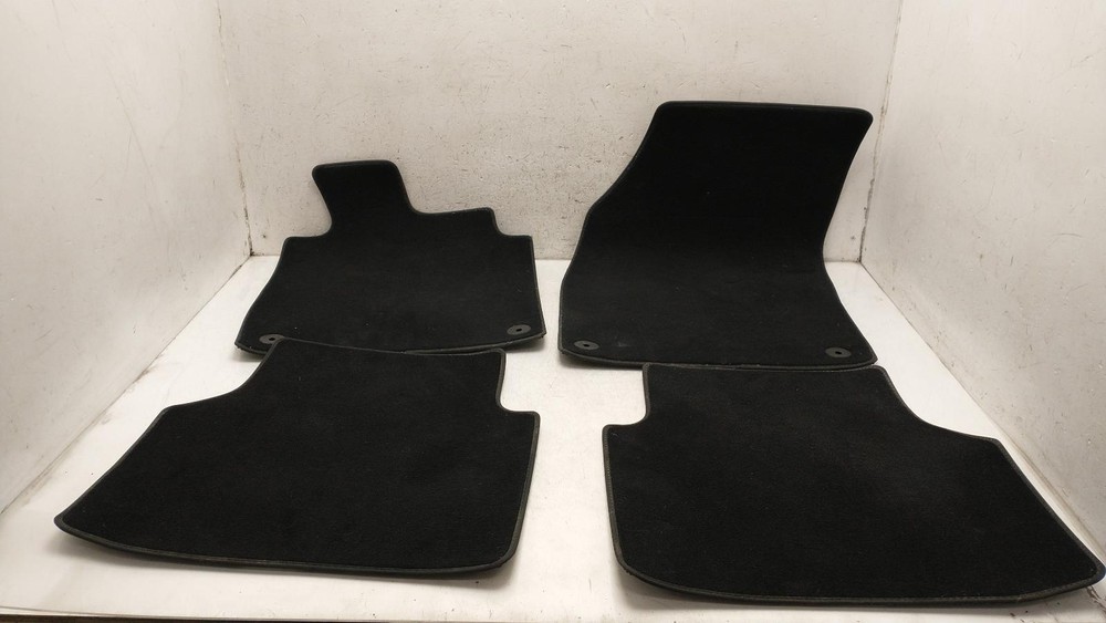 VOLKSWAGEN ID.4 FLOOR MATS  5 Door Estate 20-24