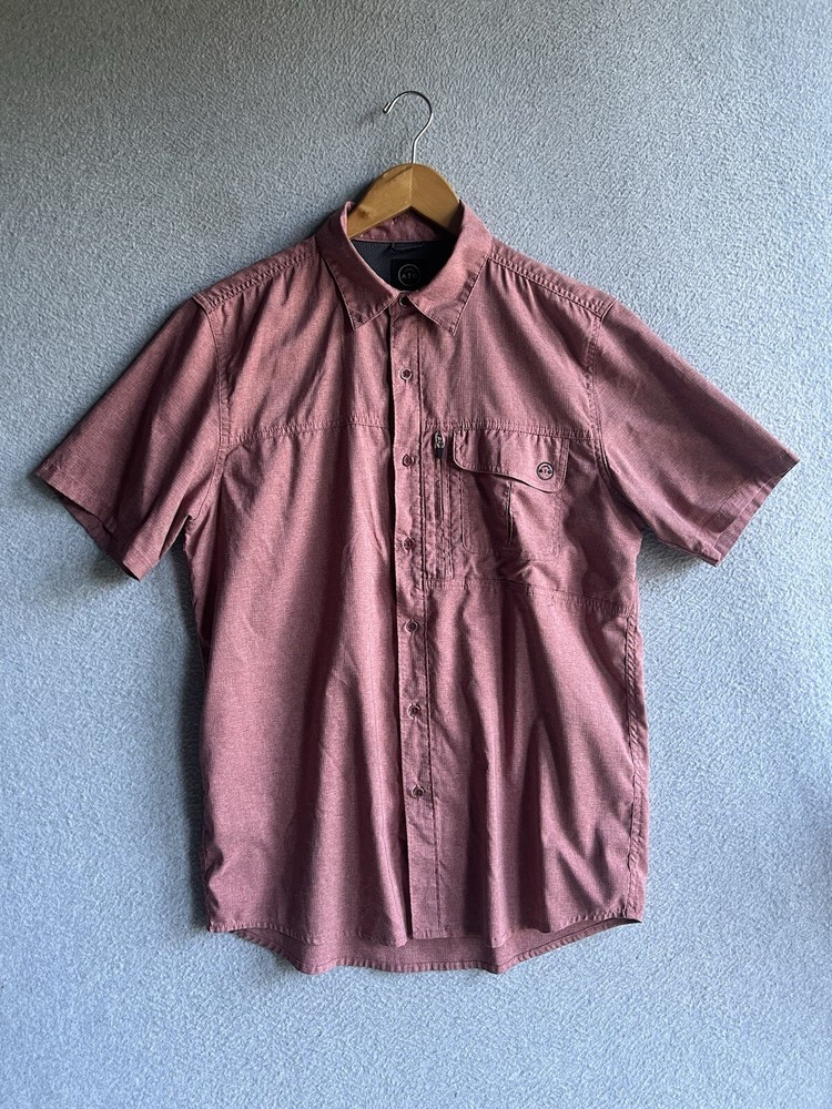 Wrangler ATG Outdoor Short Sleeve Button-Up Shirt for Hiking Fishing Camping Medium