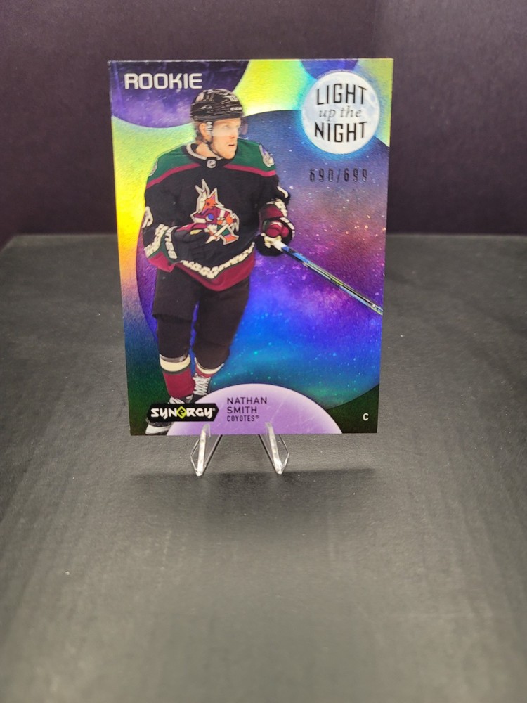 2022-23 Upper Deck Synergy Light Up The Night Nathan Smith RC 690/699 LNR-NS