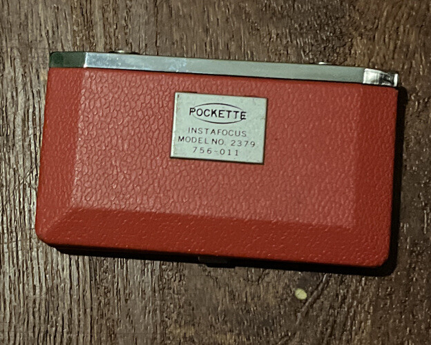 VINTAGE 1965 'POCKETTE' Instafocus Sport Glass Binoculars Model NO.2379