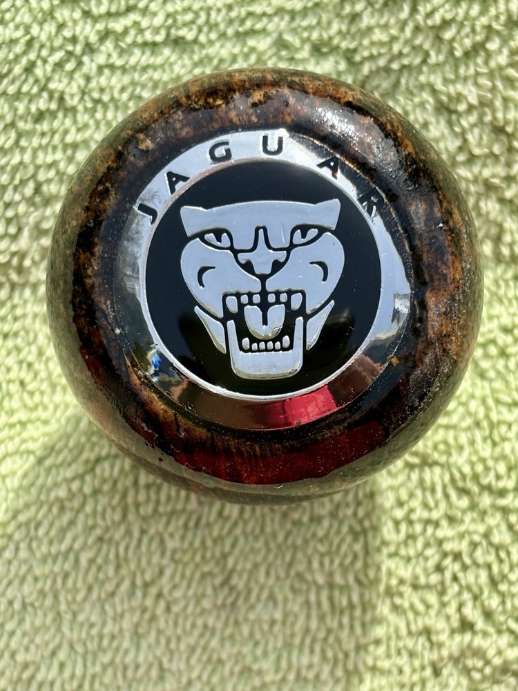 JAGUAR XJ6,XJS,XJ8,XK8,XJR,XKR,XK,S-Type,X-Type,XK Burl Wood Gear Shift Knob