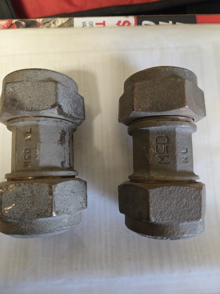 MCDONALD BRASS STRAIGHT COUPLER 1