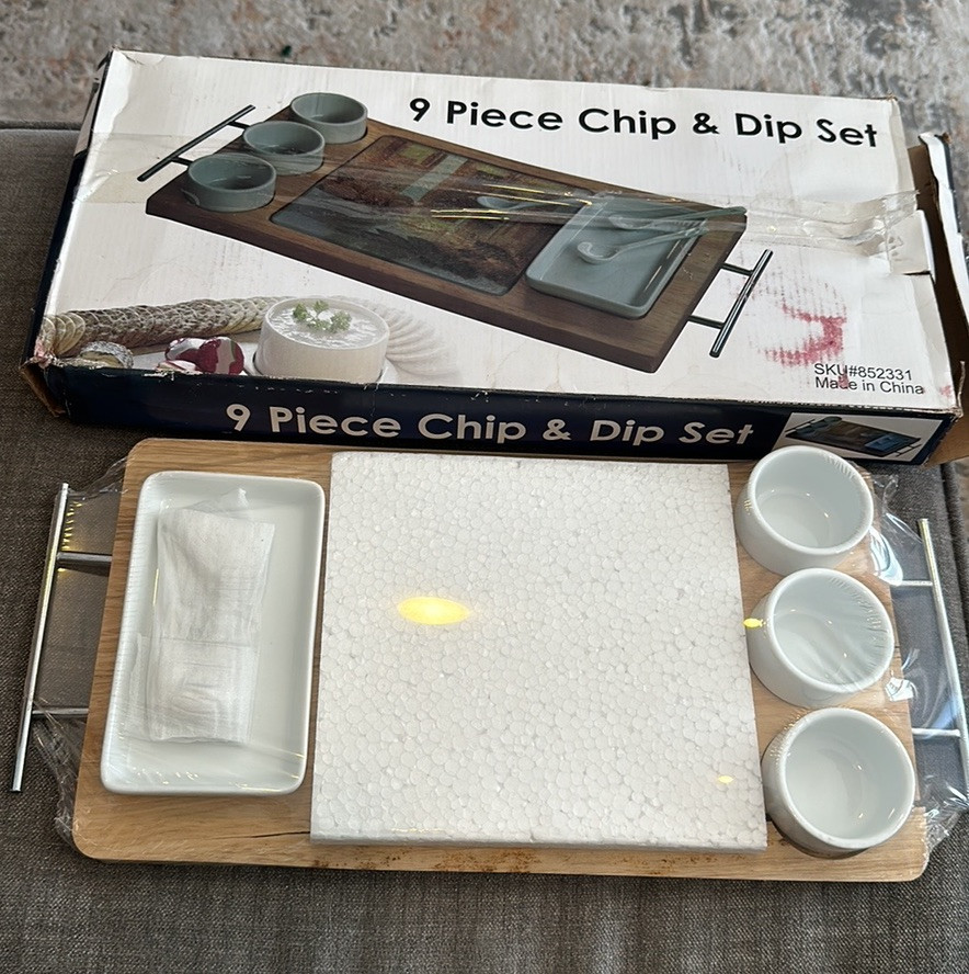 9 Piece Chip And Dip Set