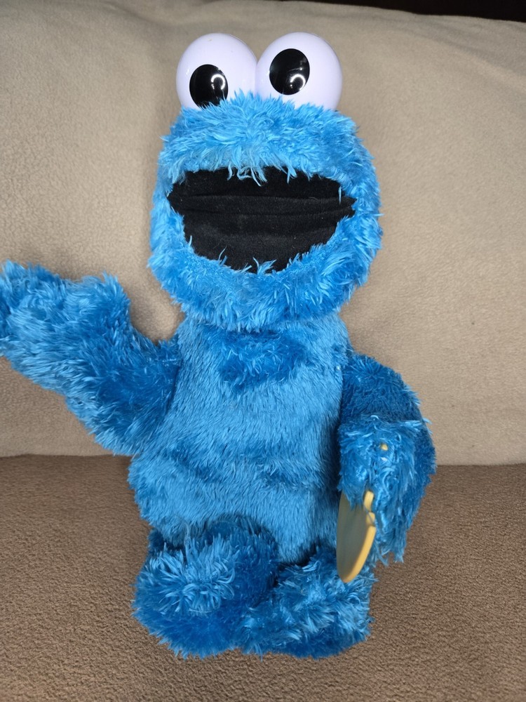 Plush Talking 14-inch Blue Sesame Street Cookie Monster 2017 Edition