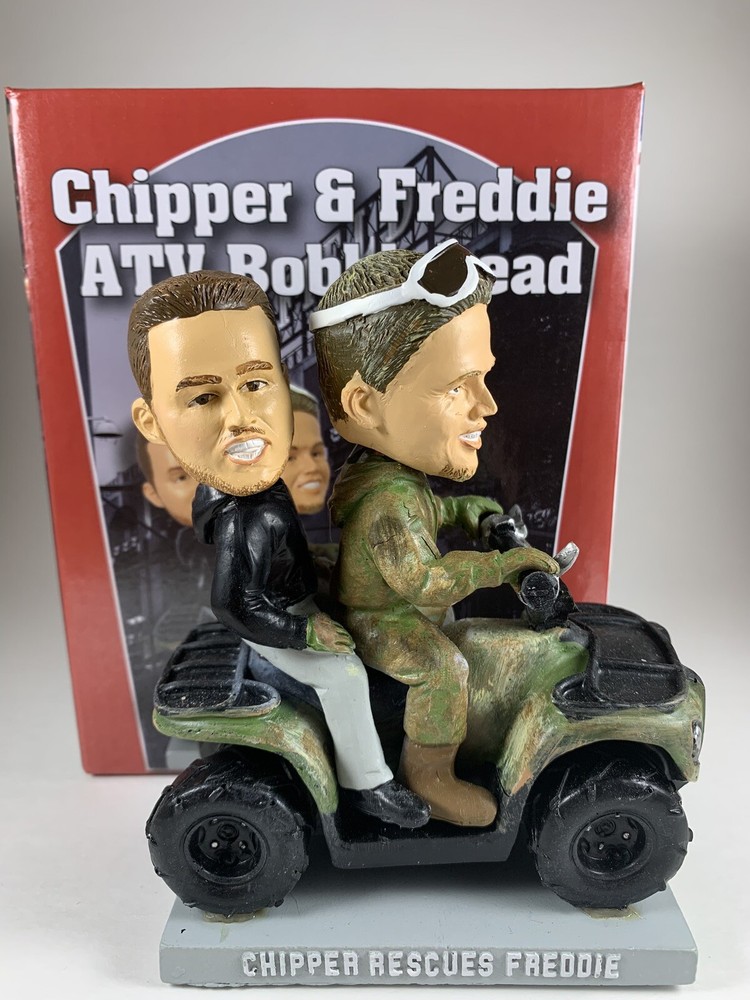 Atlanta Braves Bobblehead Chipper Rescues Freddie SGA