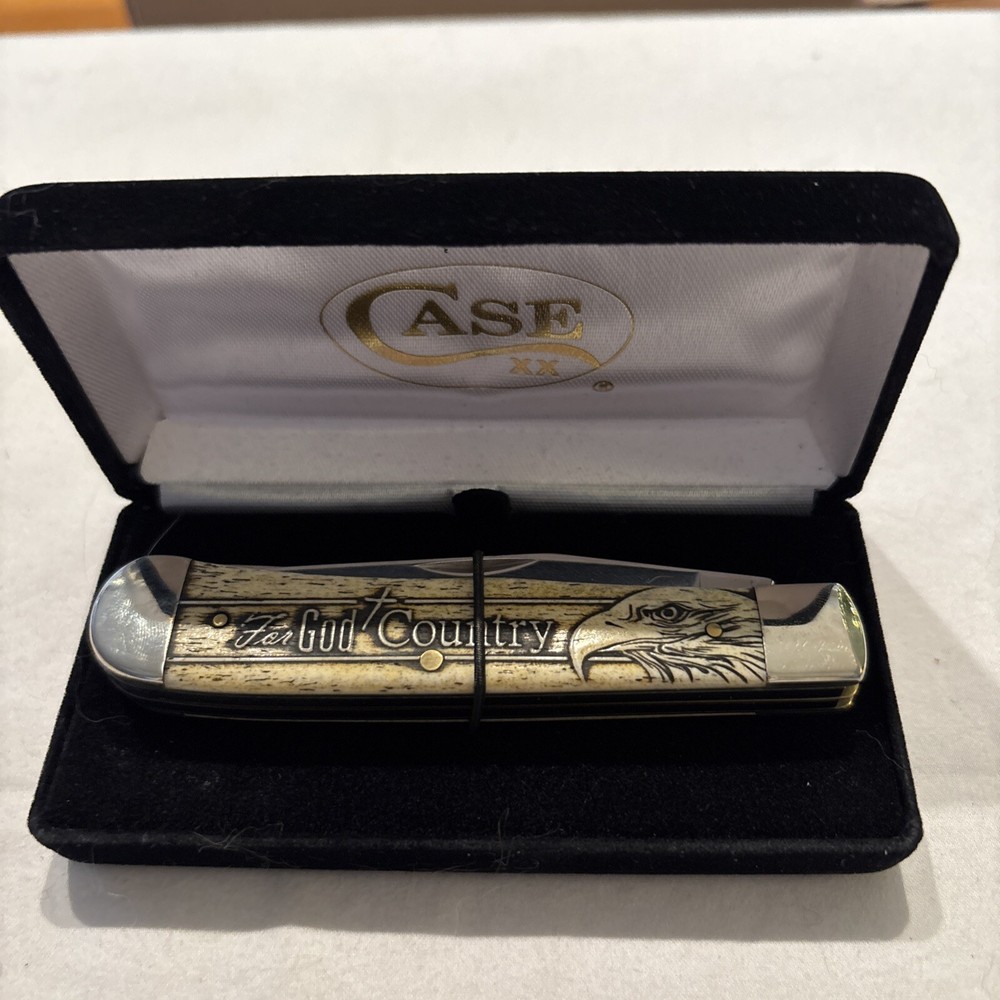 Case knife with for God’s country emblem